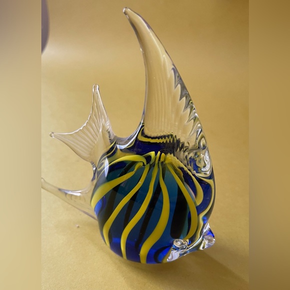 Glass Fish Figurine with Yellow and Blue Stripes - Picture 3 of 9